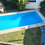 Casona La Florida Con Parque Y Pileta, A Una Cuadra Del Rio