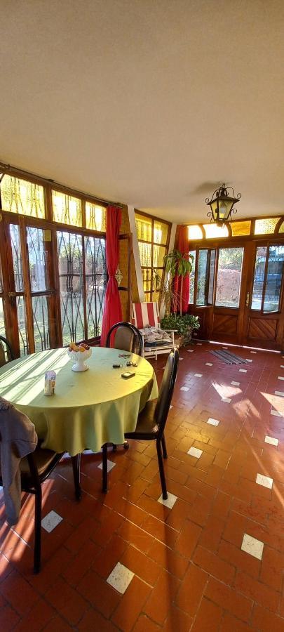 Casona La Florida Con Parque Y Pileta, A Cuadra Del Rio *